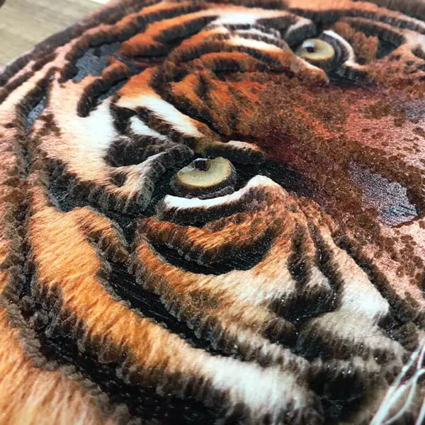 Detalles impresos brillantes