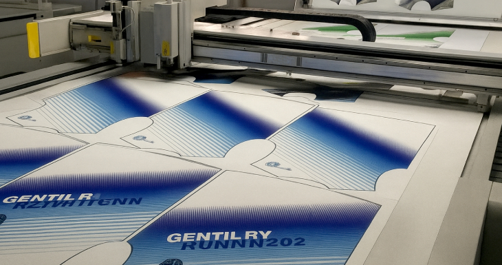 Cómo automatizar el flujo de producción gráfica con mesas de corte digitales  y optimizar los tiempos como-automatizar-el-flujo-de-produccion